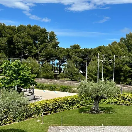 Mare Mykonos * Pineto